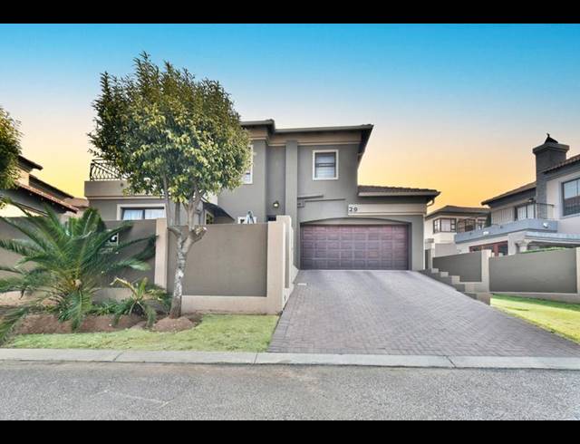 3 BEDROOM HOUSE FOR SALE IN SOUTH CREST